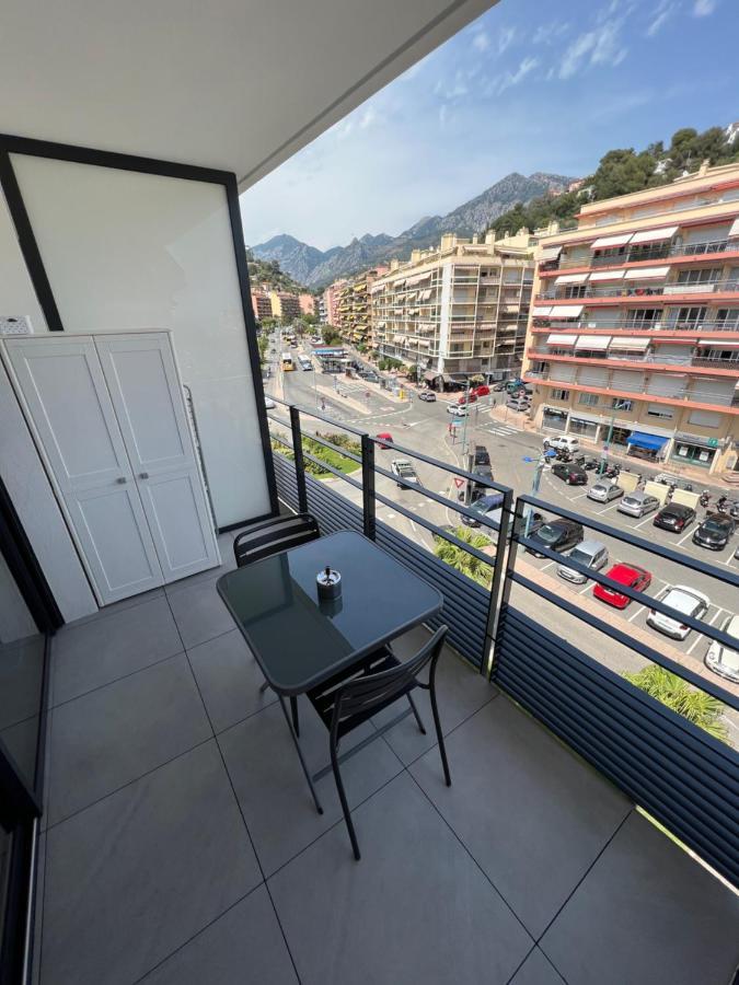 Appartement Tout Equipe Centre Ville Menton Exterior photo